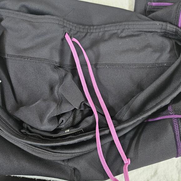 Athleta Quick Step Capri Leggings Size MP Black and Purple Cropped Active Wear - Picture 5 of 10